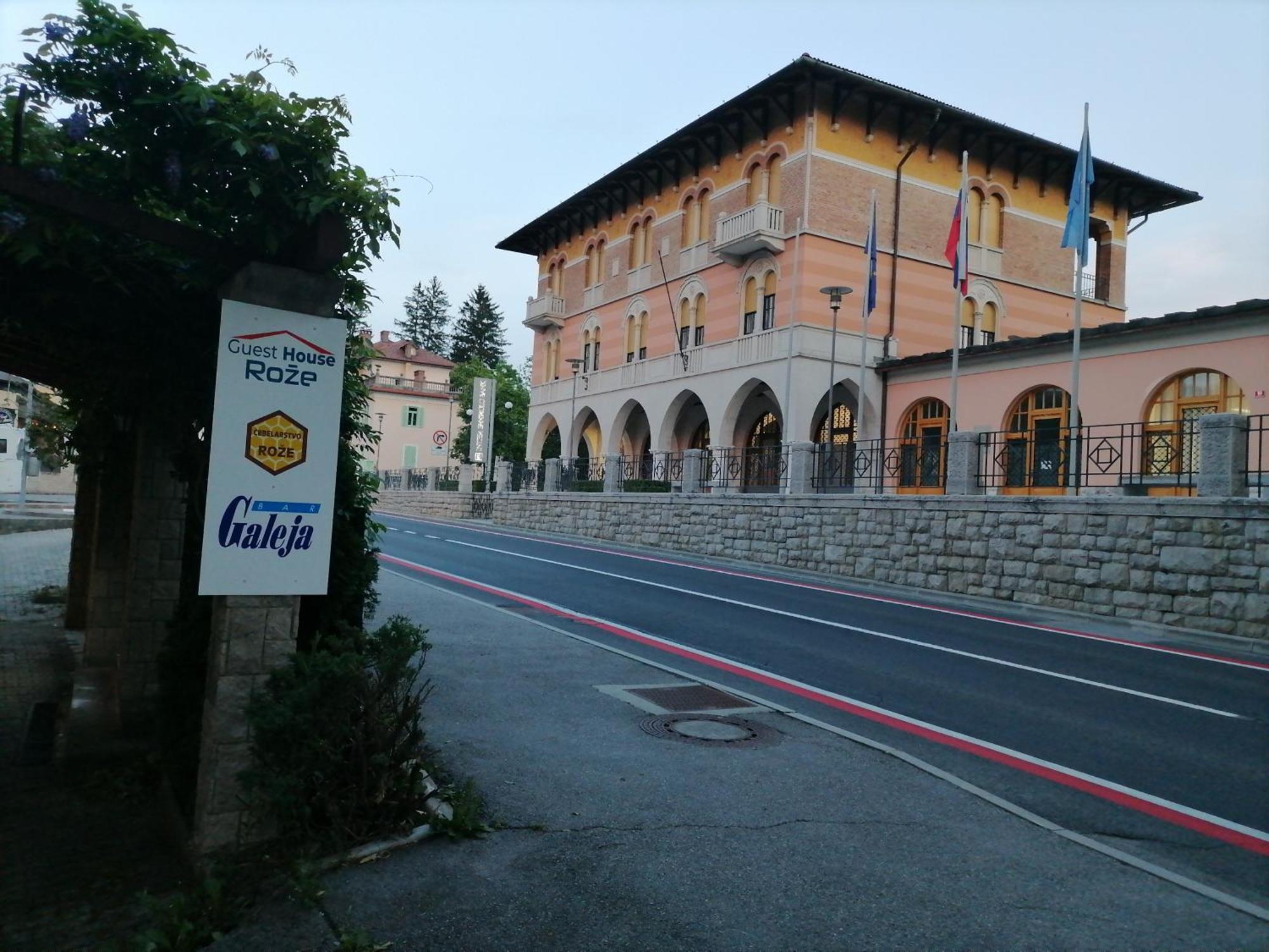 Guest House Roze Ilirska Bistrica Esterno foto