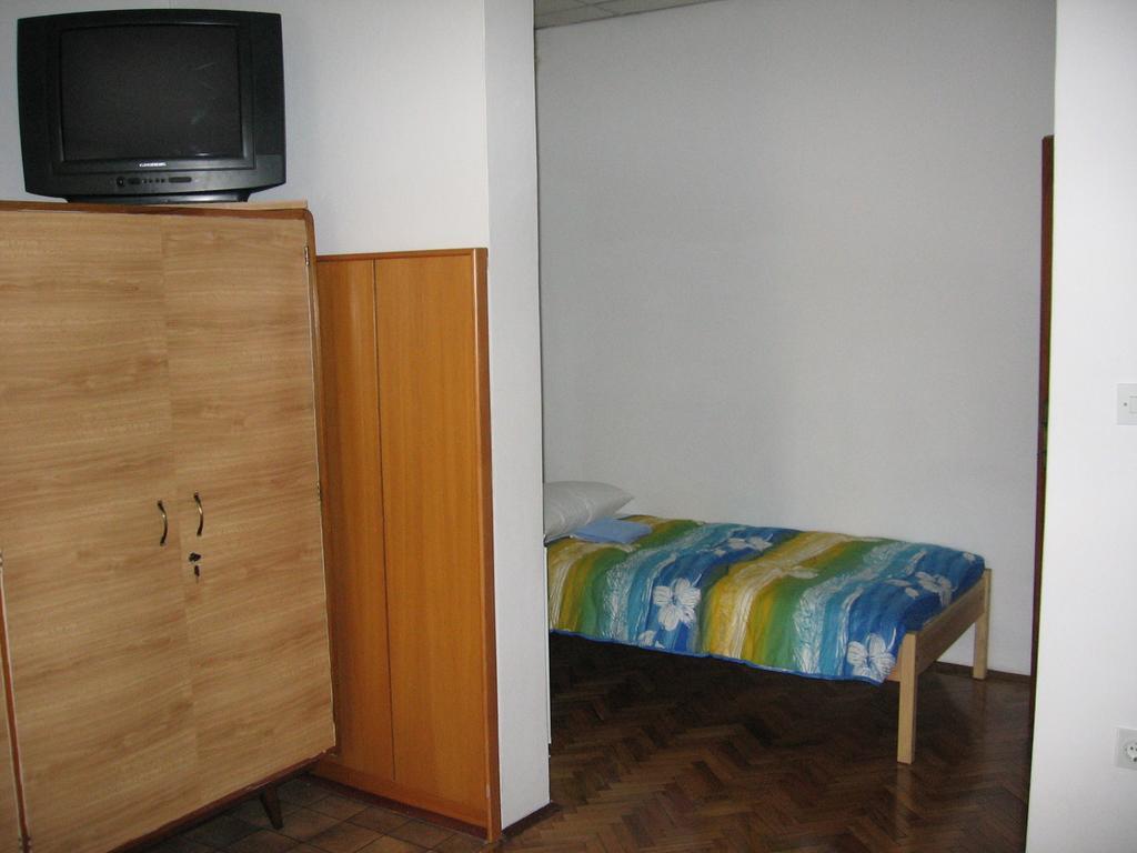 Guest House Roze Ilirska Bistrica Esterno foto