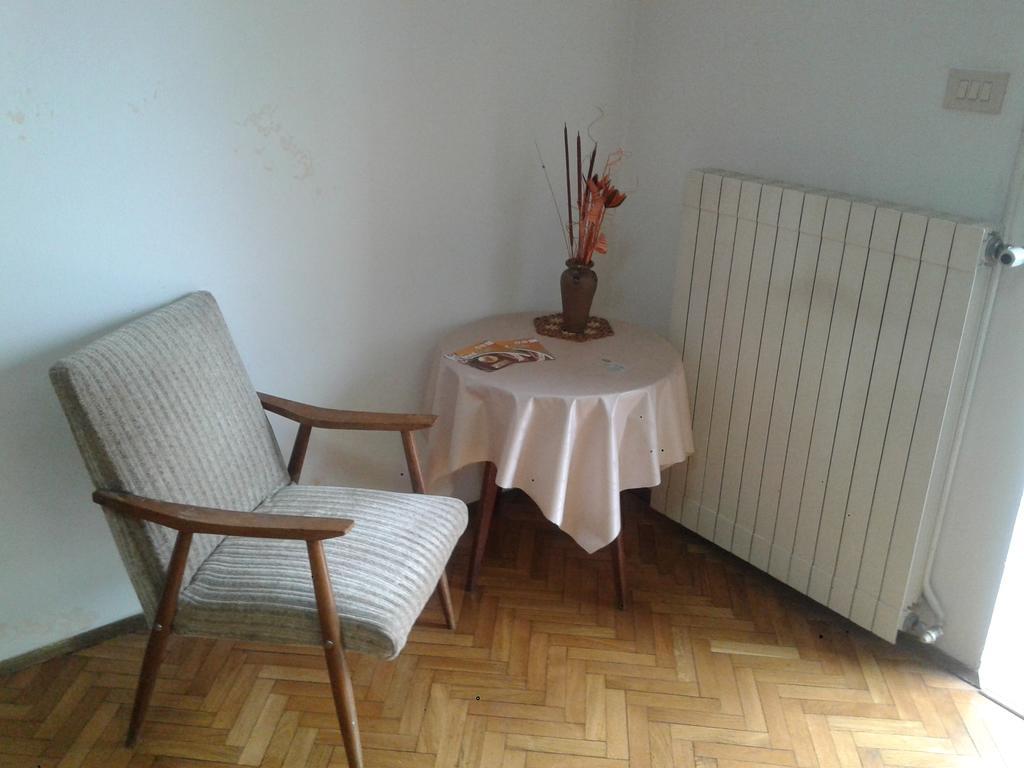 Guest House Roze Ilirska Bistrica Esterno foto