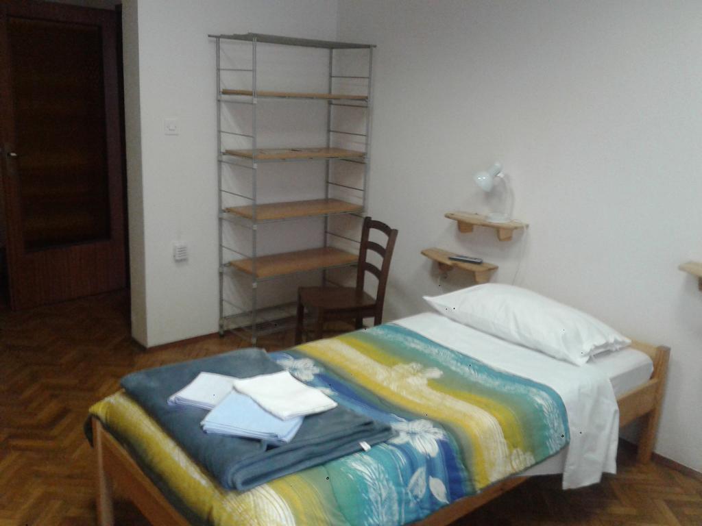 Guest House Roze Ilirska Bistrica Esterno foto