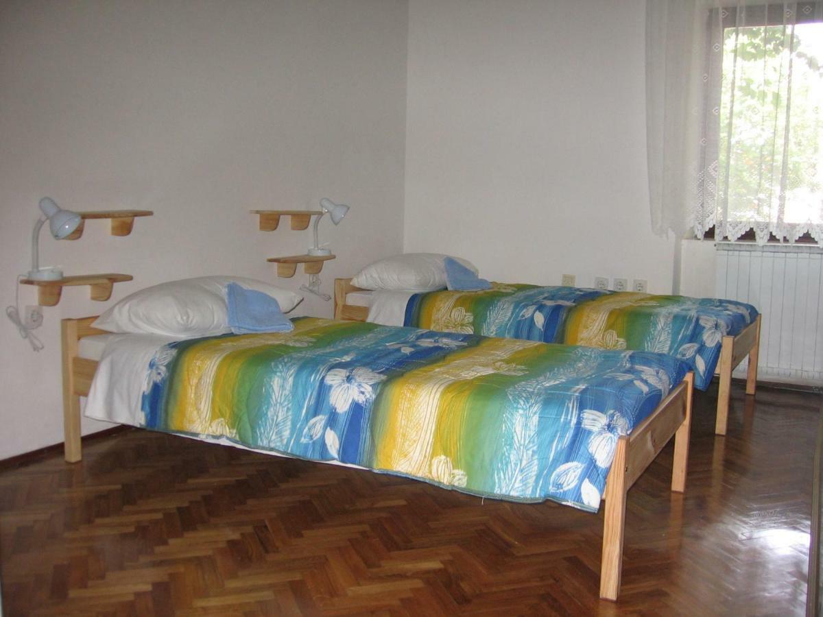 Guest House Roze Ilirska Bistrica Esterno foto